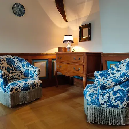 Chateau Des Berangers Bed & Breakfast *